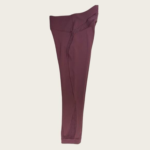 EUC | Lululemon | Capri Leggings | Mauve | Size 8 - Picture 3 of 10